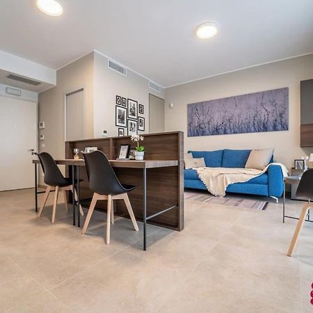 דירות מילאנו Stilicone 15 - Luxury Apt 3D מראה חיצוני תמונה