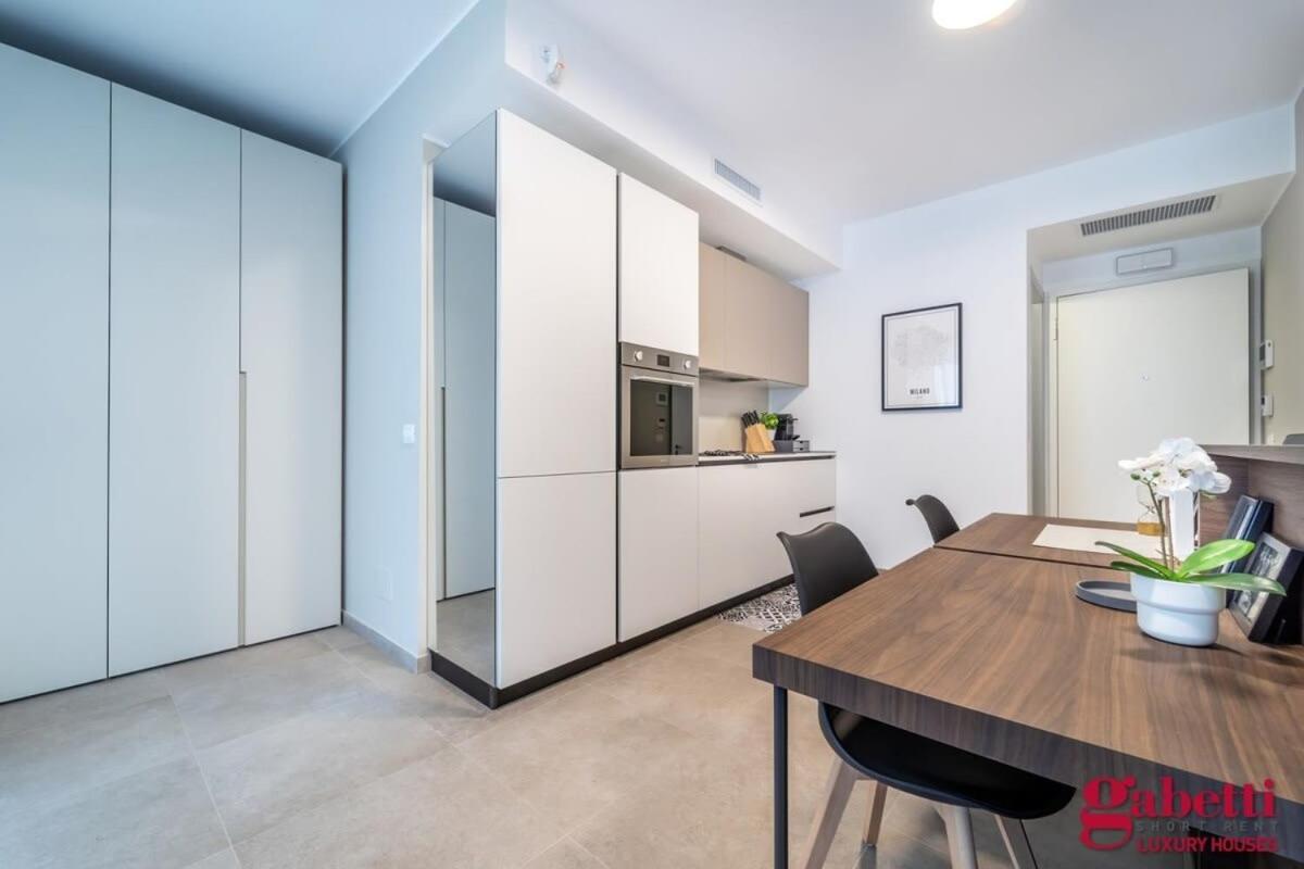 דירות מילאנו Stilicone 15 - Luxury Apt 3D מראה חיצוני תמונה
